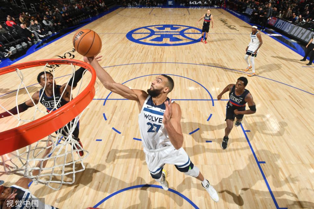 领袖的地位 领袖的地位