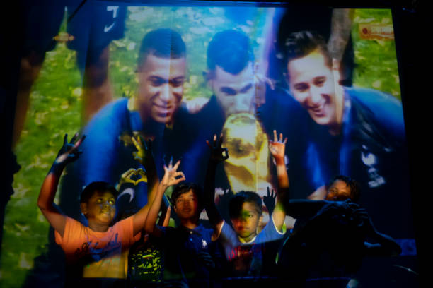 然而他的伤 然而他的伤